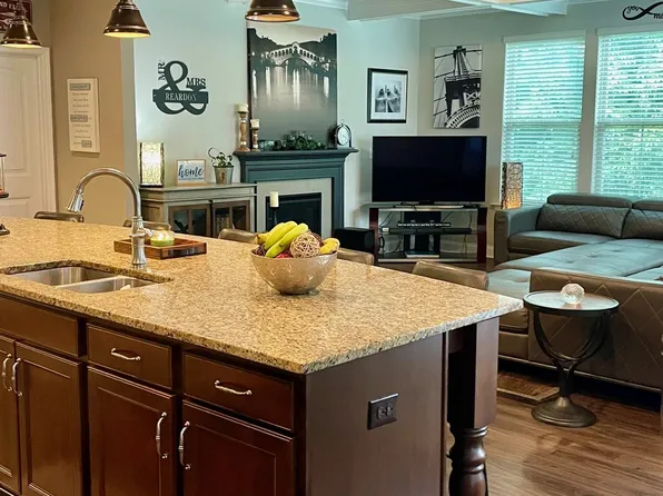 30 Summit Point, Youngsville, NC 27596