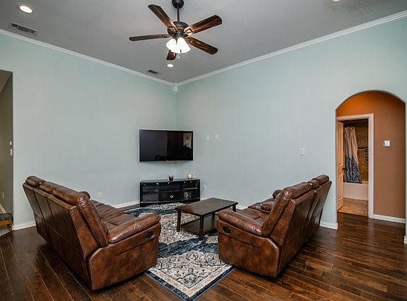 5th image of 3617 Griggs Ave