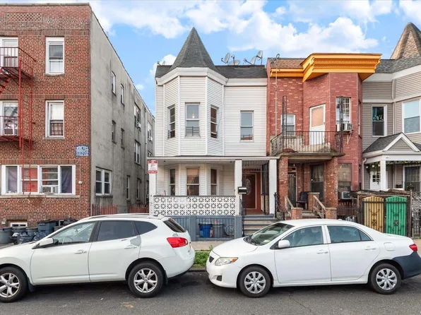 679 Dawson St, Bronx, NY 10455