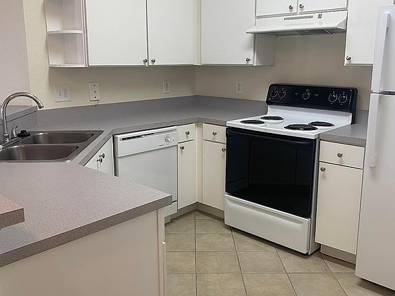 4th image of 150 Highway A1a Floor 212