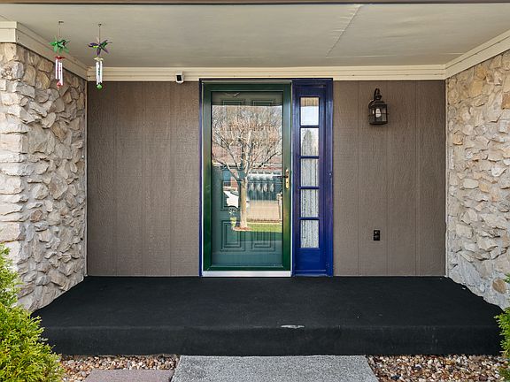 4th image of 5601 Riva Ridge Dr