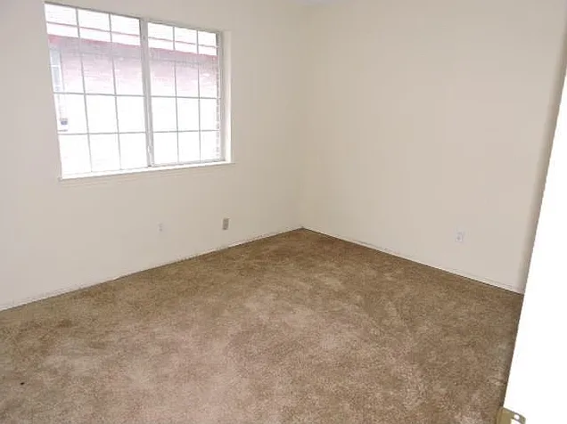 4451 Posada Dr — Photo 5