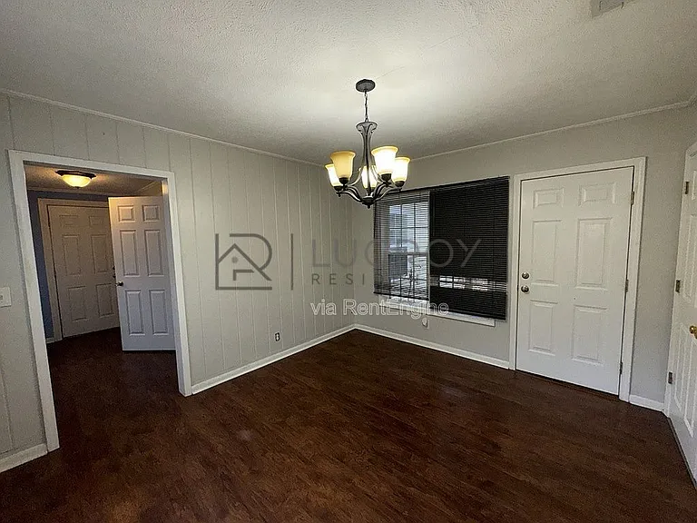 1081 S Church St — Photo 16