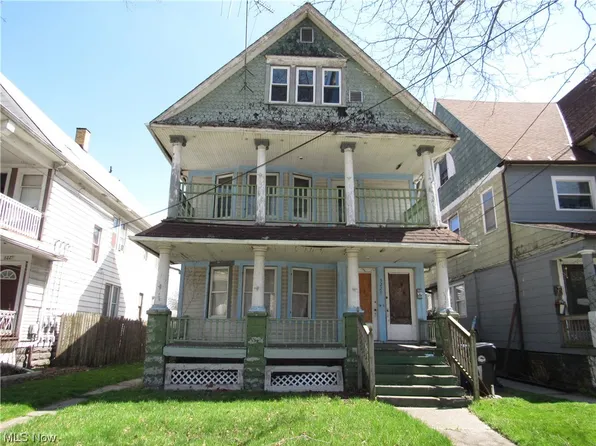 3229 Scranton Rd, Cleveland, OH 44109