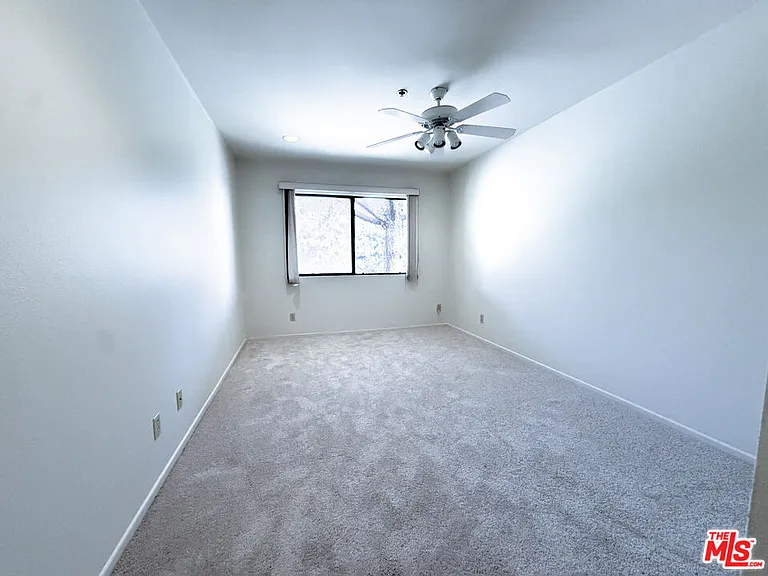 501 Palisades Dr #317 — Photo 13