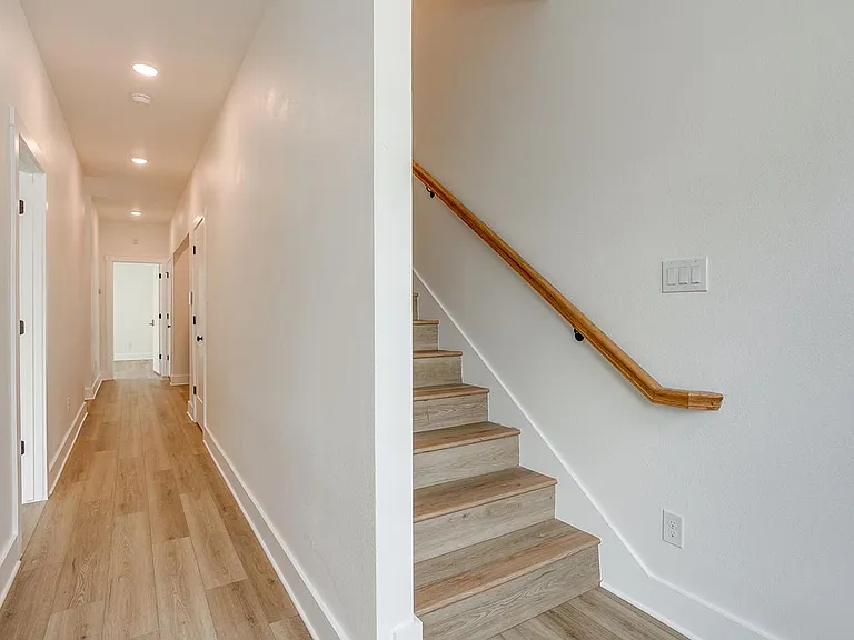 2345 Benbrook Blvd — Photo 42