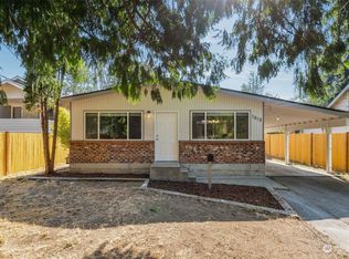 1613 SW Austin St, Seattle, WA 98106