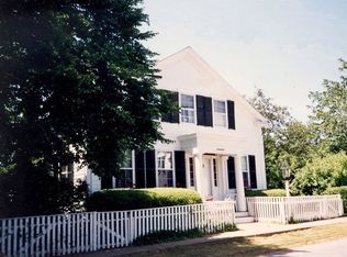 8 Plantingfield Way, Edgartown, MA 02539