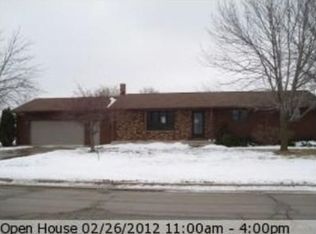 1857 Juneberry Dr, Bellevue, WI 54311