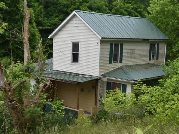 2097 Clouston Rd, Cameron, WV 26033