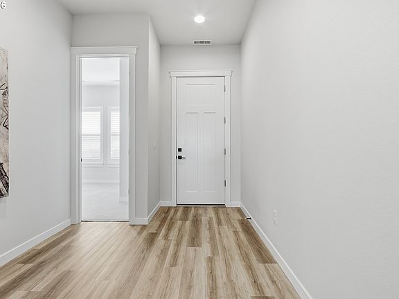 4th image of 8609 NE 182nd Pl