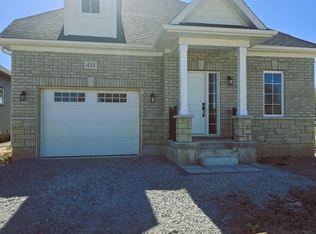 415 Louisa St, Fort Erie, ON L2A 6S5
