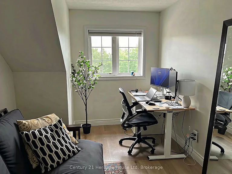 654 Woodlawn Rd E #B — Photo 29