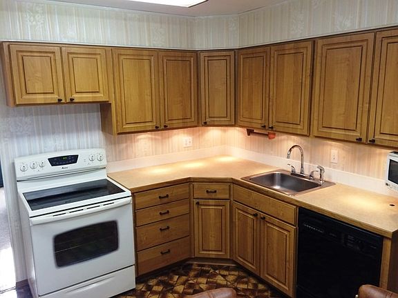 4th image of 2319 E Marshall Ave