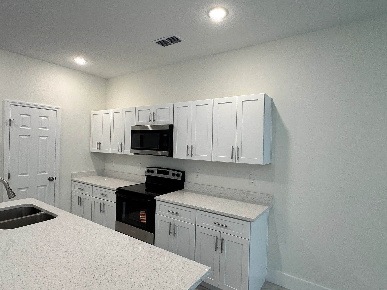 206 Quentin Ave NW — Photo 4