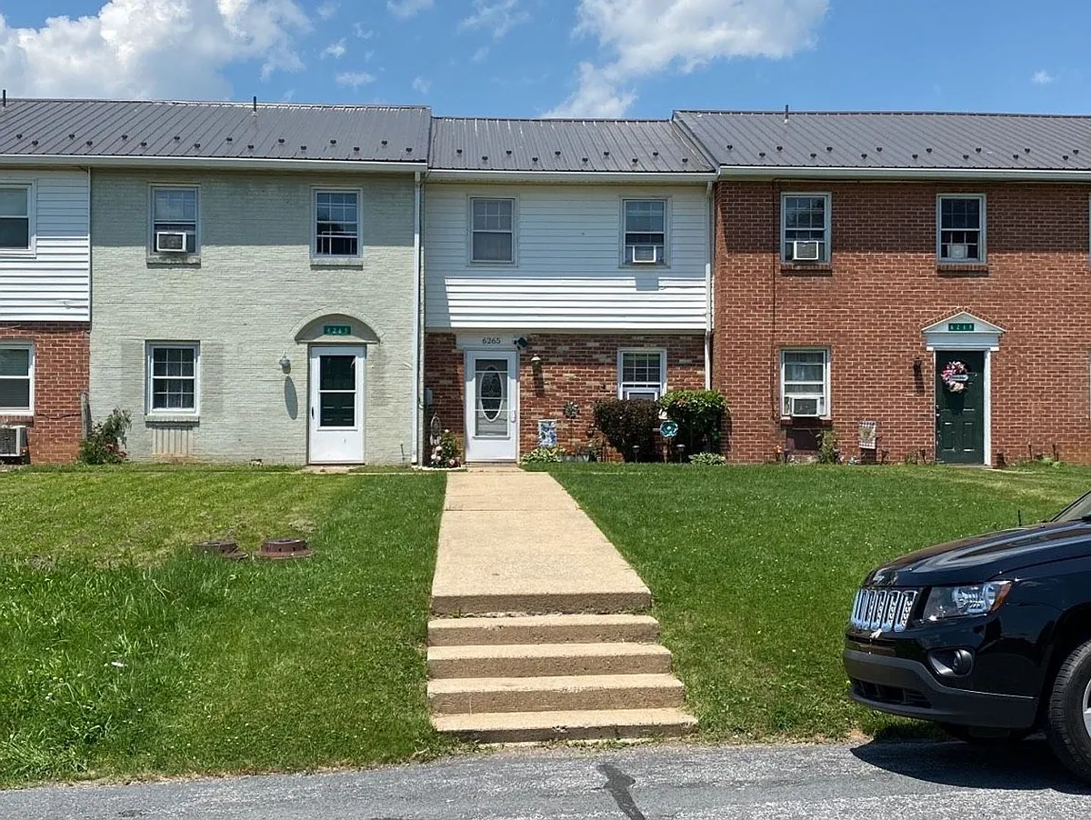 Building Photo - 6265 Mountain View Dr
