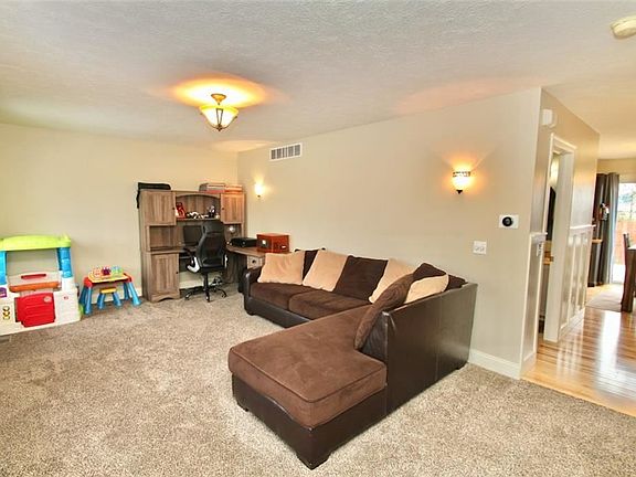 2nd image of 125 Park St