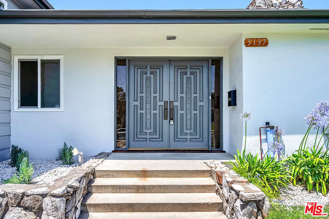 4 bed, 3.5 bath, 2832 sqft, $6,450 — Photo 3