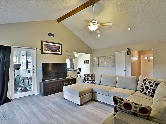 5th image of 3525 Carnation Ct