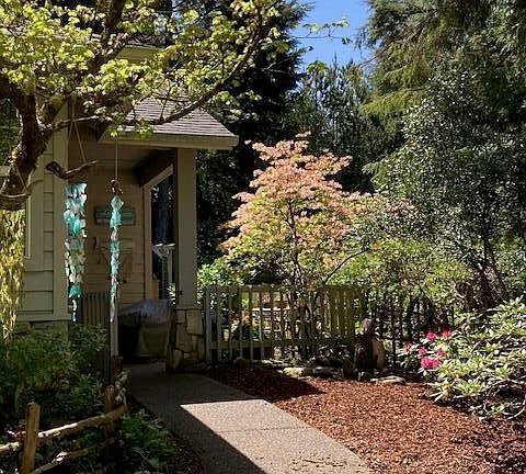 5th image of 140 SW Gull Sta