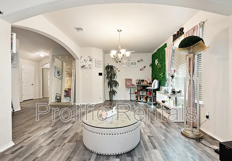 6800 Mustang Creek Rd — Photo 14