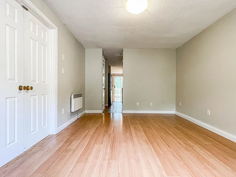 5 Dresden Ct — Photo 35