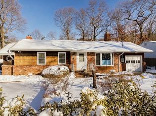 223 Locust Dr, Rocky Point, NY 11778