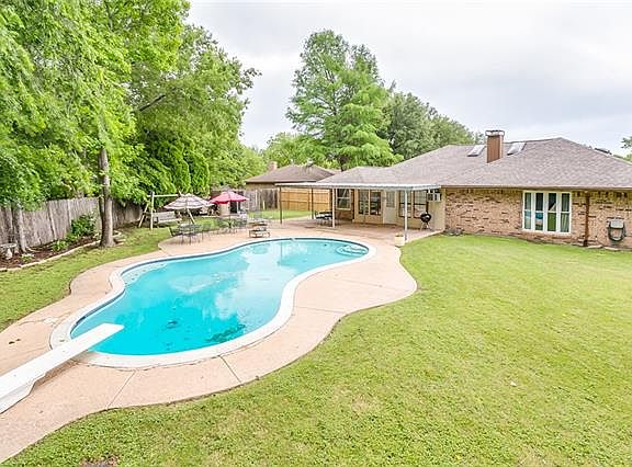 4th image of 9932 Ivy Leaf Ln