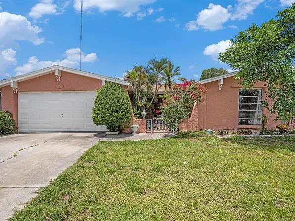 1741 Font Ln, Holiday, FL 34691