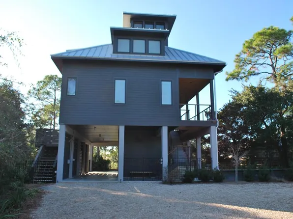 304 Patton St, Eastpoint, FL 32328