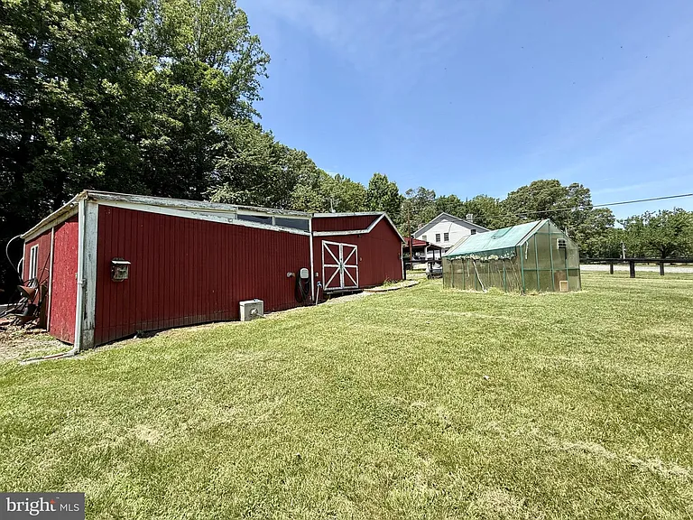 559 Holly Corner Rd — Photo 48