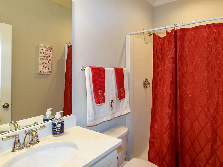 1106 Bromby Ave — Photo 18