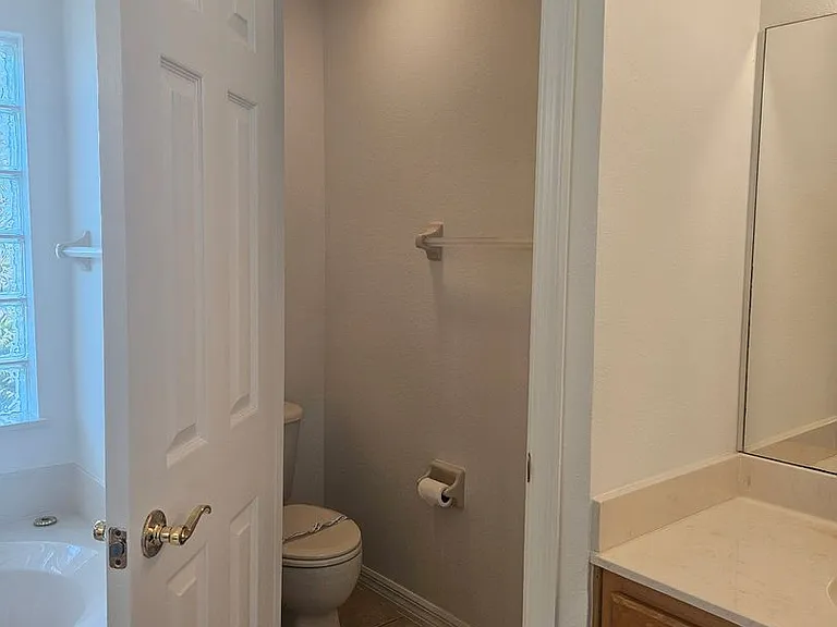 1 Emmons Ln — Photo 36
