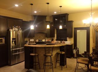 102 Cocos Dr, Laredo, TX 78045