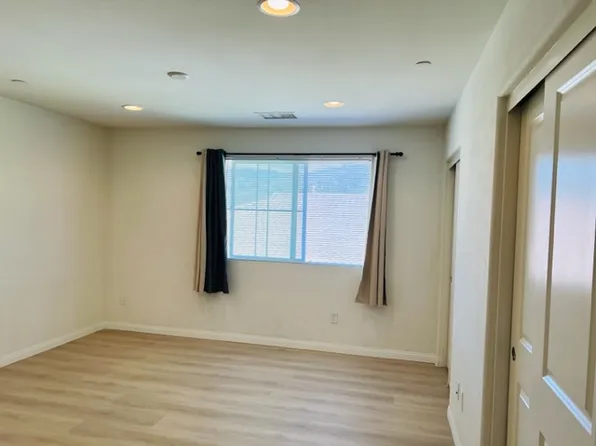 852 E Fielding St #4, Azusa, CA 91702