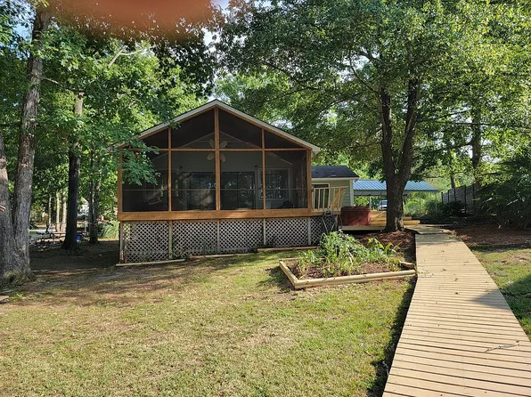 100 Long Point Dr, Chapin, SC 29036