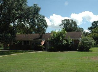 1746 11th St, Hempstead, TX 77445