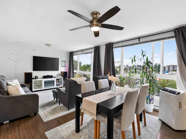12075 228th St #403, Maple Ridge, BC V2X 6M2
