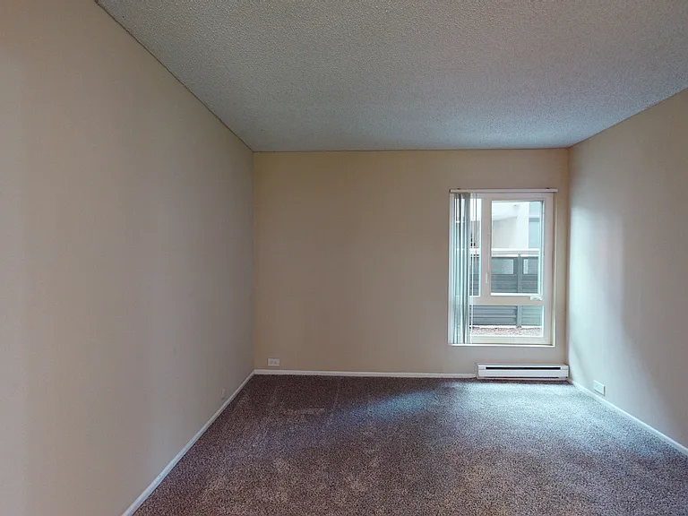 Eight 80 Newport Beach — Photo 143