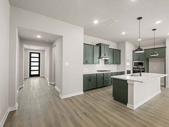 3rd image of 2613 Teton St