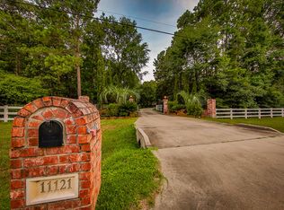 11121 Lake Forest Dr, Conroe, TX 77384