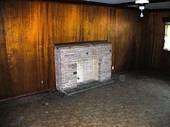 4th image of 216 Arvin Dr