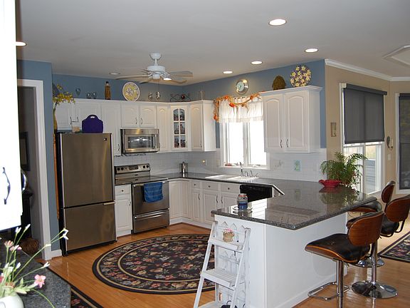 2nd image of 5882 Shamrock Ct