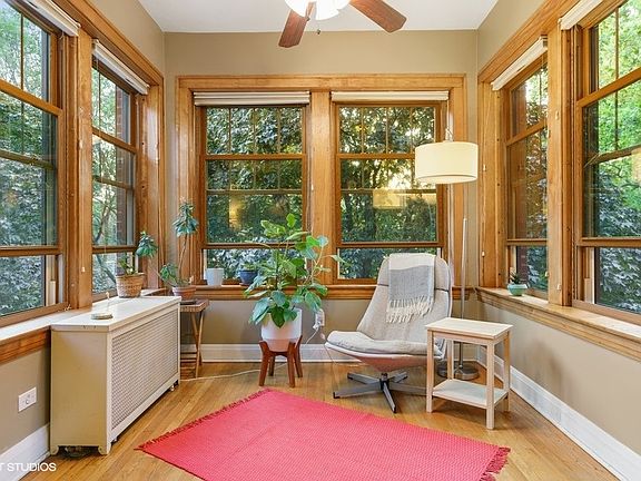 5th image of 6327 N Wayne Ave #2S