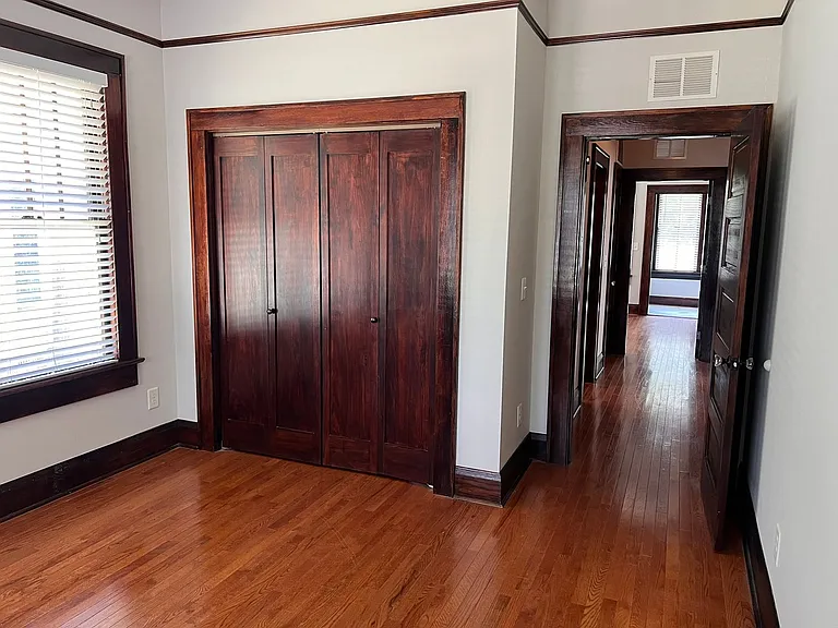 2404 N Morgan St — Photo 21