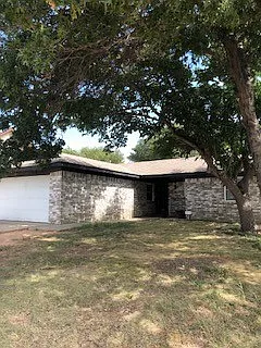 5217 Royce Dr — Photo 1