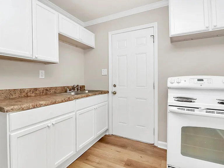 2510 Hemphill St — Photo 13