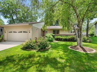 7611 Knights Cir, Middleton, WI 53562