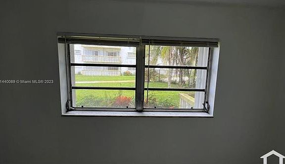 3rd image of 15205 NE 6th Ave APT D103
