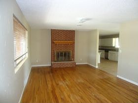 2nd image of 429 Mesquite Ave